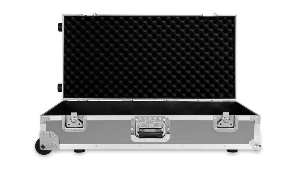  Pedaltrain Novo 32 with Wheeled Tour Case Pedal Boards